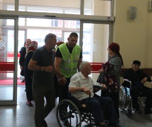 Rize Devlet Hastanesinde Hasta Karşılama ve Yönlendirme Ekipleri Oluşturuldu